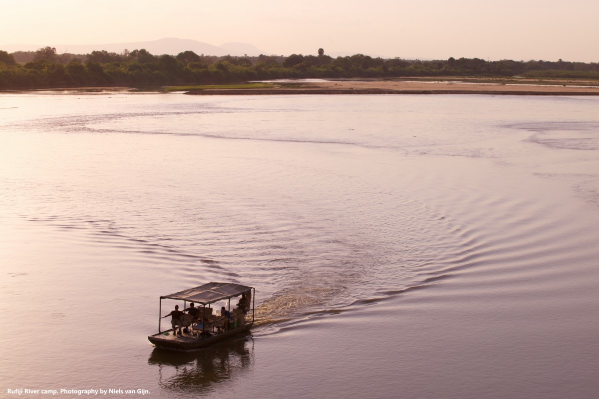 Boat Safari Rufiji River Camp, Selous